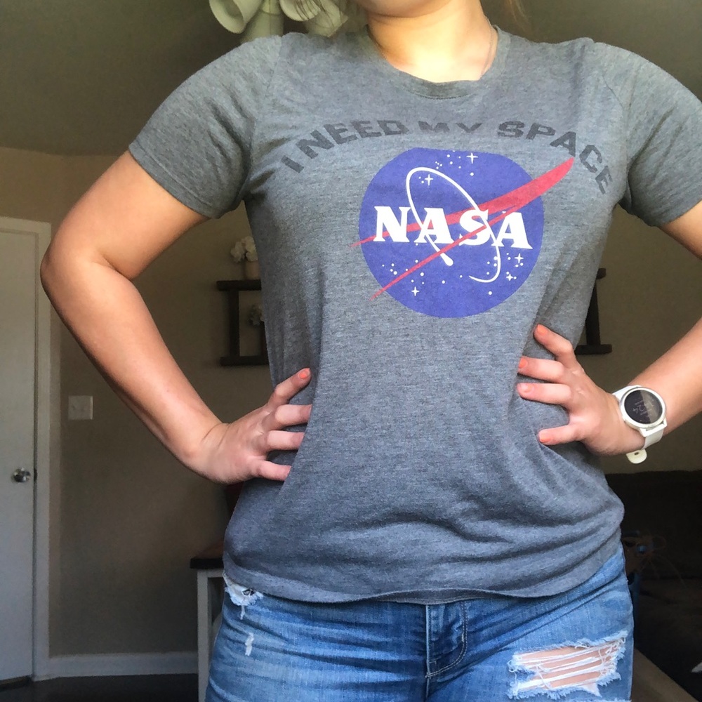 Grey t shirt size extra large